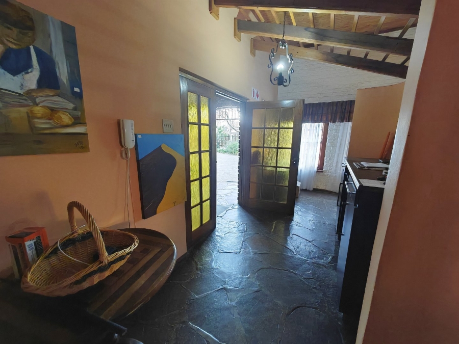 6 Bedroom Property for Sale in Pellissier Free State